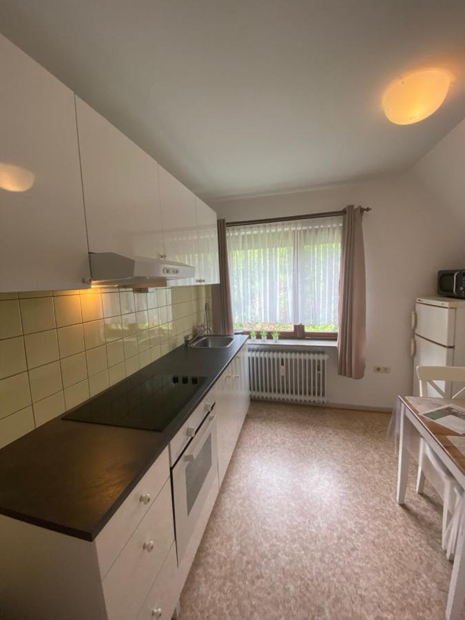 Ferienwohnung Mit Balkon Und Eingezaeunten Garten Aurich Exterior foto