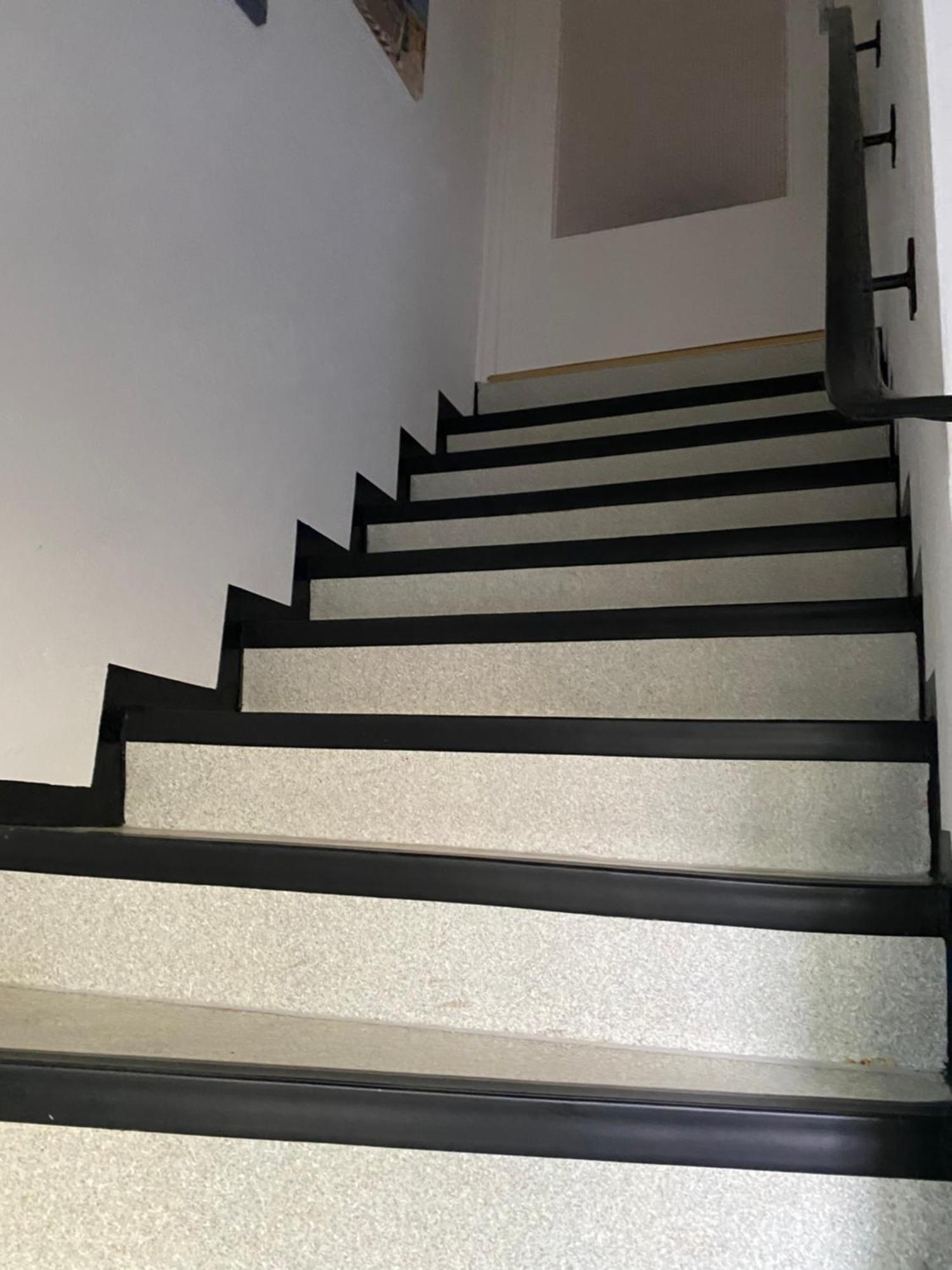 Ferienwohnung Mit Balkon Und Eingezaeunten Garten Aurich Exterior foto